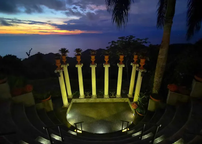 Hotel Villa Caletas